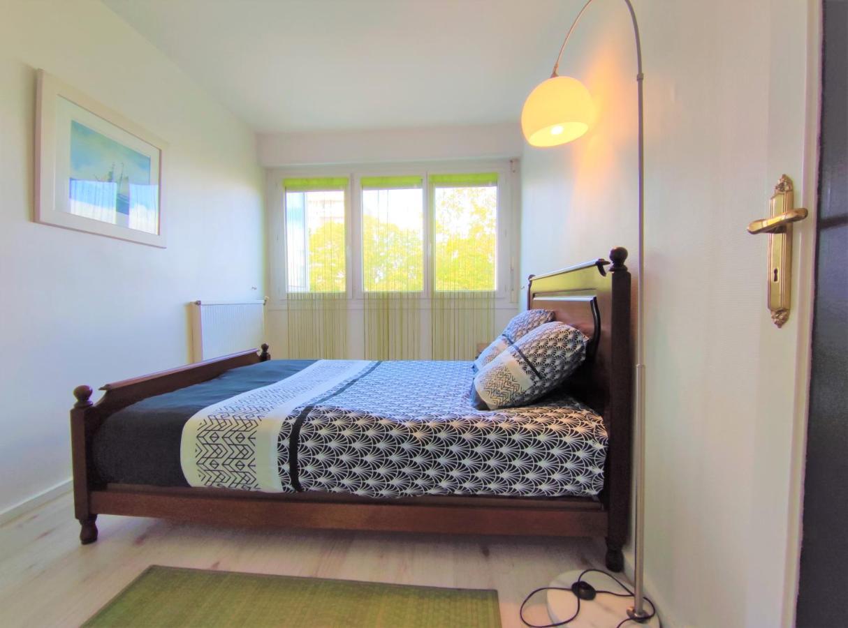 Appartement T3 Lumineux Et Tout Confort De 72 M2 Avec Parking Privatif ลาโรแชล ภายนอก รูปภาพ