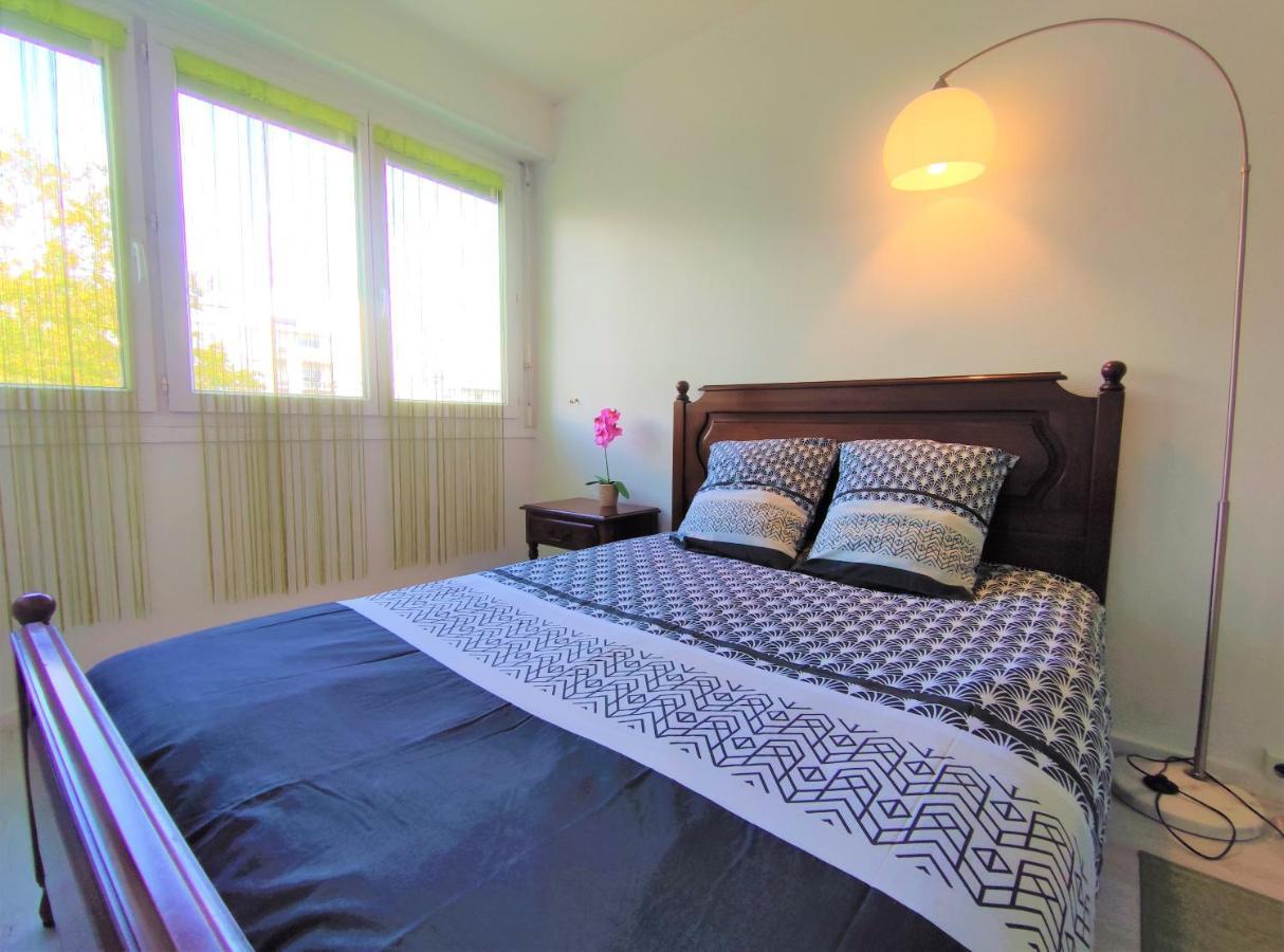 Appartement T3 Lumineux Et Tout Confort De 72 M2 Avec Parking Privatif ลาโรแชล ภายนอก รูปภาพ