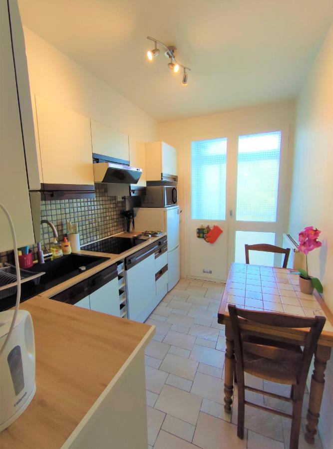 Appartement T3 Lumineux Et Tout Confort De 72 M2 Avec Parking Privatif ลาโรแชล ภายนอก รูปภาพ