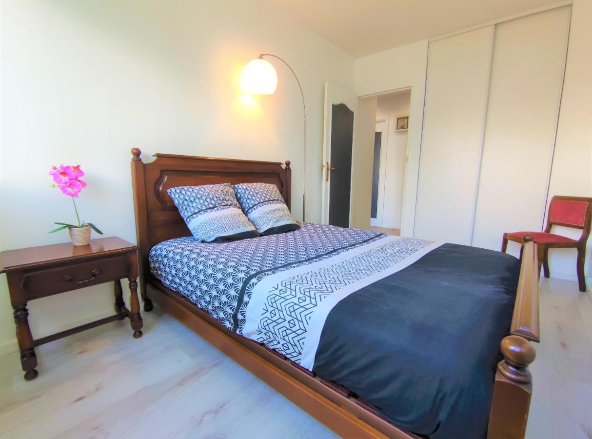 Appartement T3 Lumineux Et Tout Confort De 72 M2 Avec Parking Privatif ลาโรแชล ภายนอก รูปภาพ