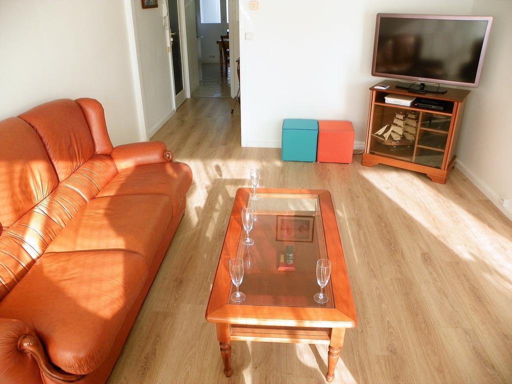 Appartement T3 Lumineux Et Tout Confort De 72 M2 Avec Parking Privatif ลาโรแชล ภายนอก รูปภาพ